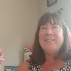 Meet your Posher, Leanne